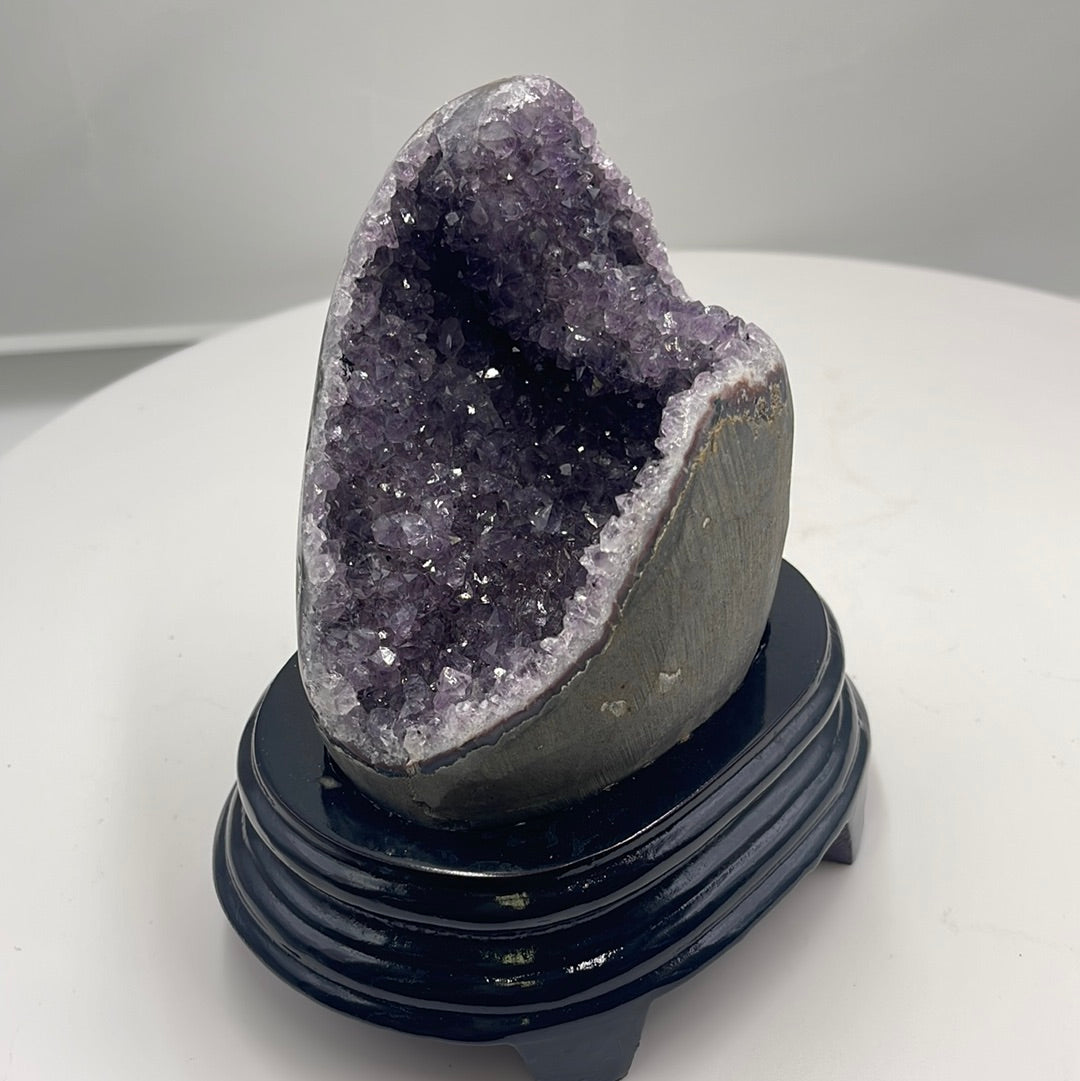 Amethyst gemstone 365