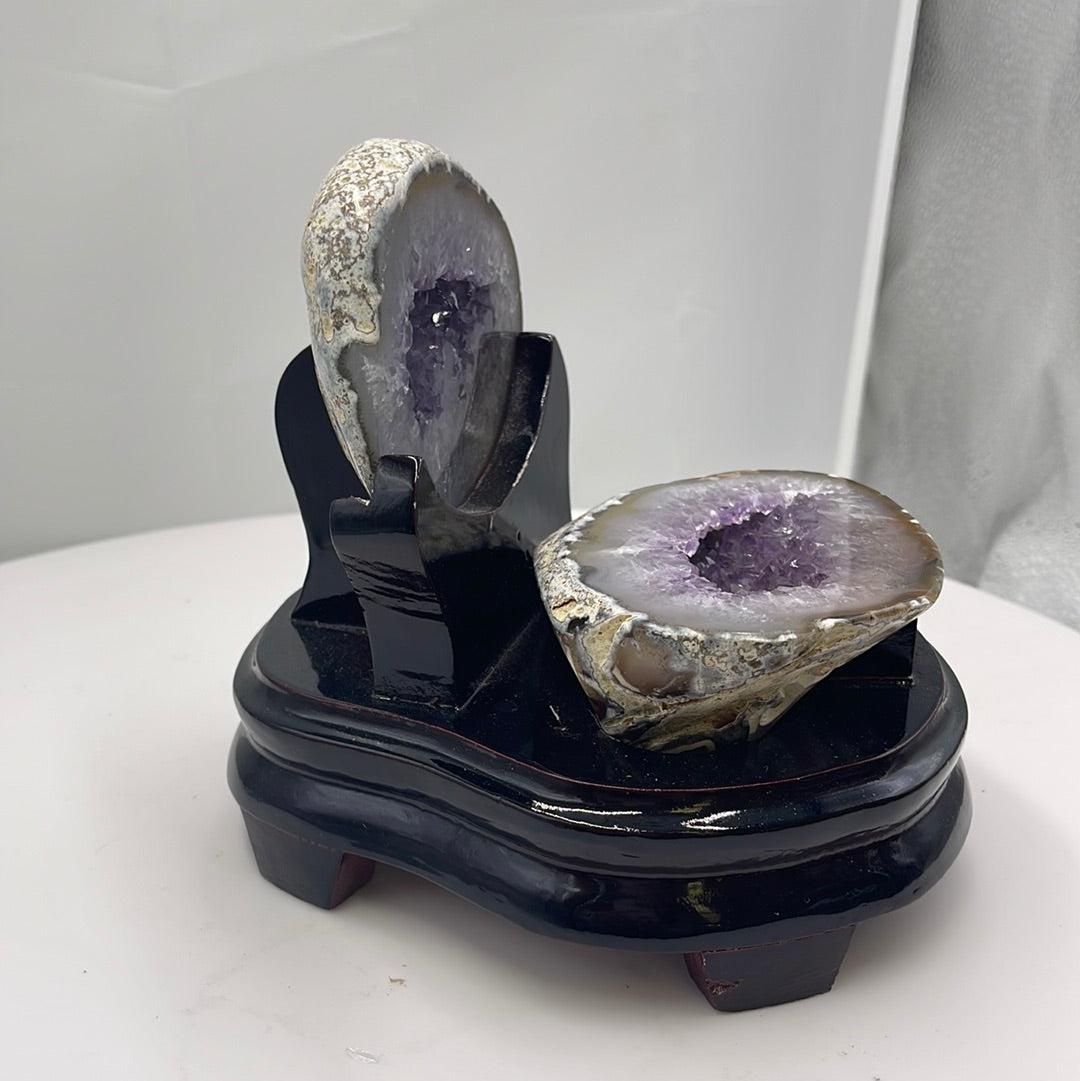 Agate amethyst gemstone 351