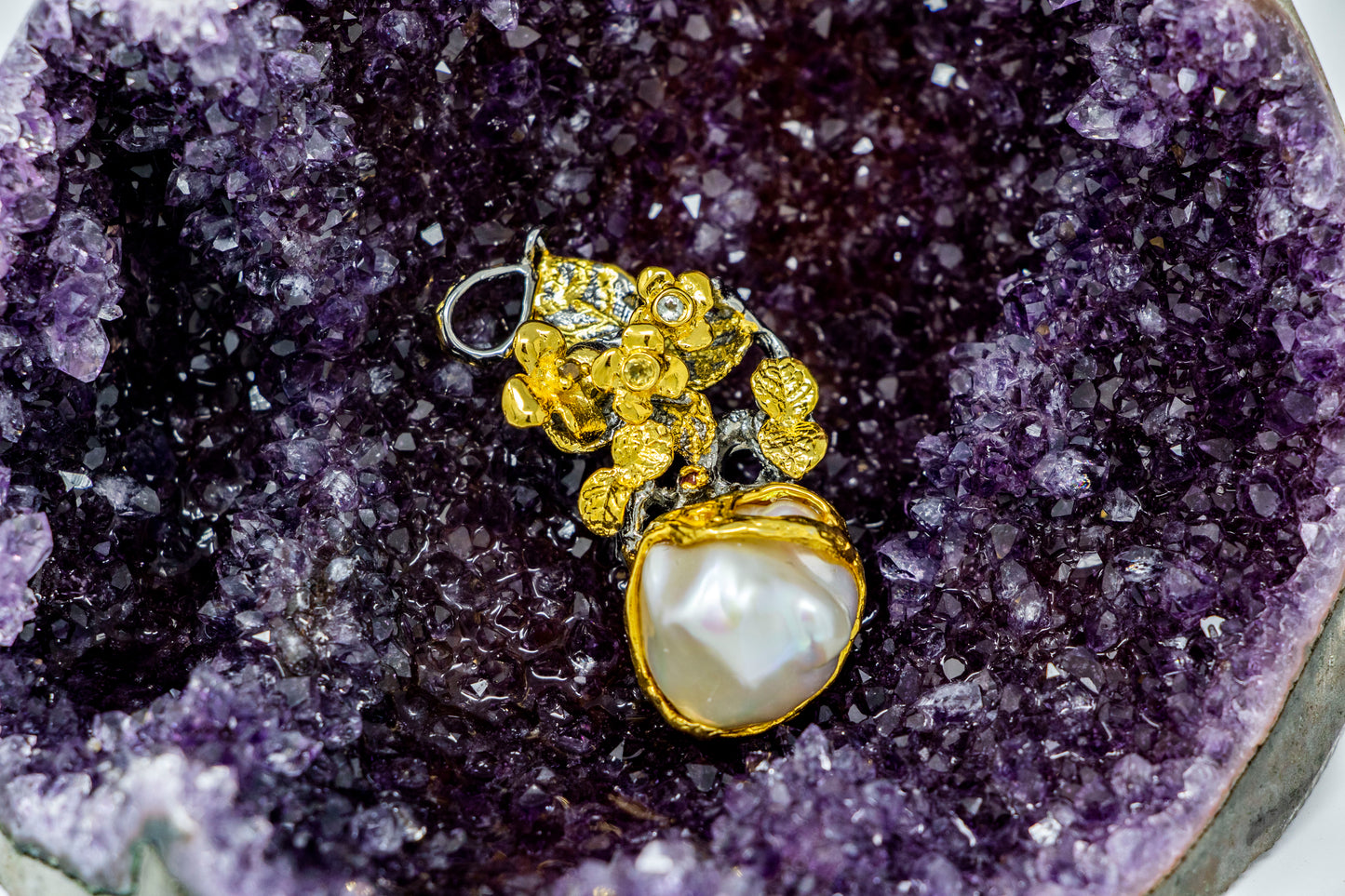 Baroque Pearl Gemstone Flower Pendant