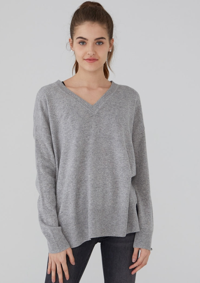 Cashmere Oversized V Neck Sweater - REVIVE CASHMERE - Grey - S