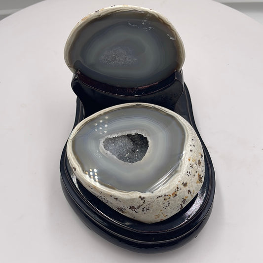 white crystal gemstone 354